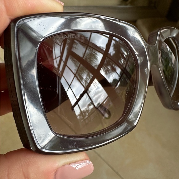 CHANEL RECTANGLE SUNGLASSES - Picture 10 of 17